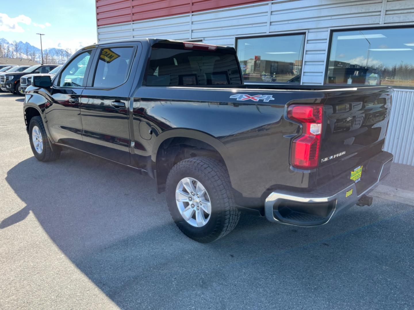 2021 BLACK /Black CHEVROLET SILVERADO 1500 LT (1GCUYDED3MZ) with an 5.3L engine, Automatic transmission, located at 1960 Industrial Drive, Wasilla, 99654, (907) 274-2277, 61.573475, -149.400146 - Photo#2